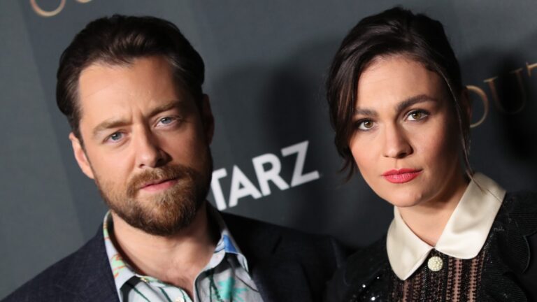 Sophie Skelton & Richard Rankin: ‘Outlander’ Couple Dating IRL?