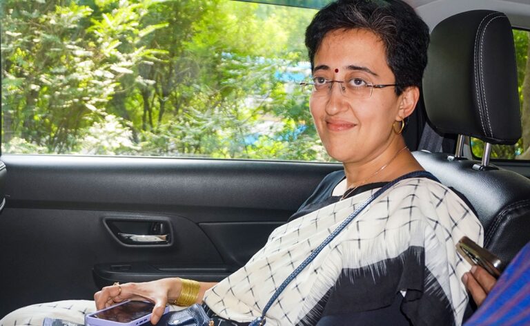 Atishi Launches Delhi Solar Portal; Will Help Power Consumers Become ‘Prosumers’